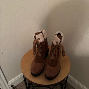 Blondo Brown and Cream Winter Rain Boots Suede Upper